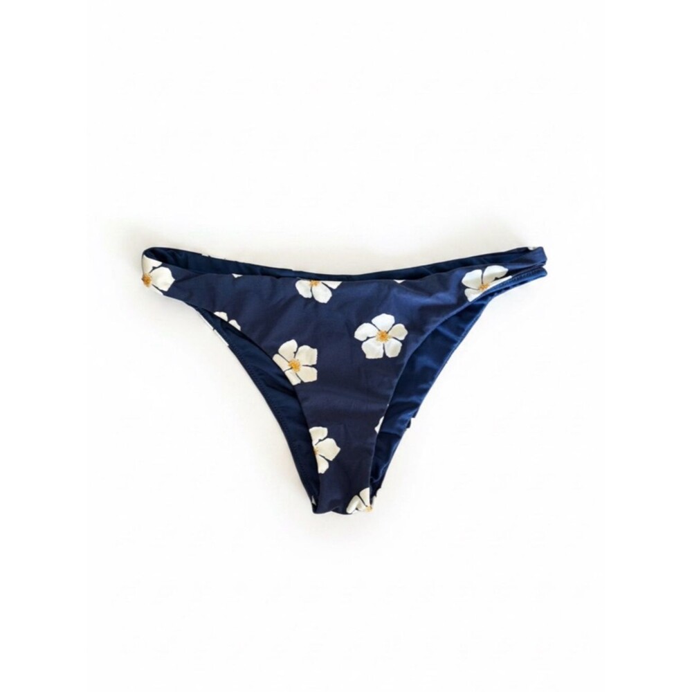 O'Neill Swim Bottom sz Medium Navy Floral NWT Cheeky Coverage